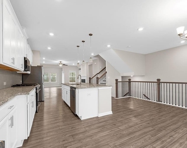 2247 Pink Hawthorn Drive - Photo Thumbnail 9
