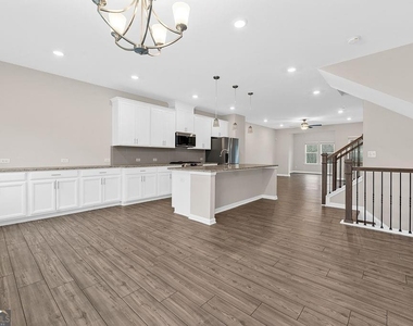 2247 Pink Hawthorn Drive - Photo Thumbnail 7