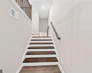 2247 Pink Hawthorn Drive - Photo Thumbnail 3