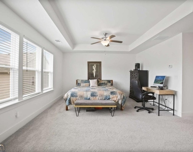 7637 Avalon Boulevard - Photo Thumbnail 26