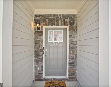 7637 Avalon Boulevard - Photo Thumbnail 1