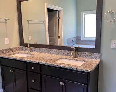 4080 Mayhill Circle - Photo Thumbnail 14
