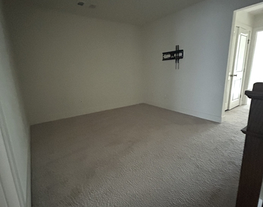 18 Steelwood Court - Photo Thumbnail 10