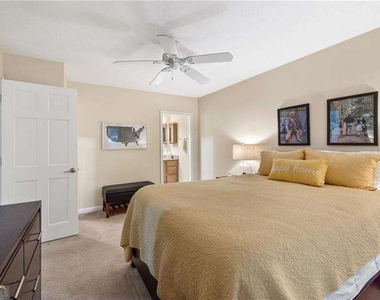 525 Warm Springs Circle - Photo Thumbnail 10