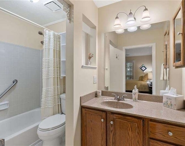 525 Warm Springs Circle - Photo Thumbnail 11