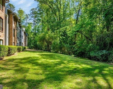 525 Warm Springs Circle - Photo Thumbnail 22