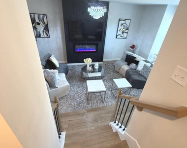 205 Wallace Street - Photo Thumbnail 10
