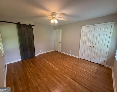 412 Fielding Lane - Photo Thumbnail 13
