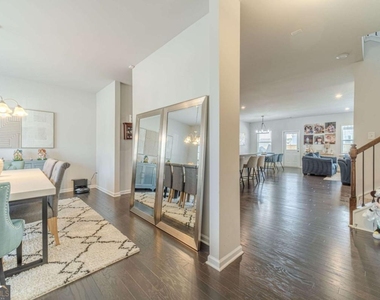 3072 Lowell Road - Photo Thumbnail 6