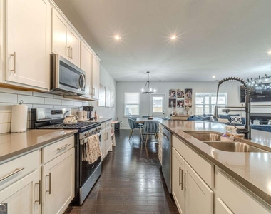 3072 Lowell Road - Photo Thumbnail 10
