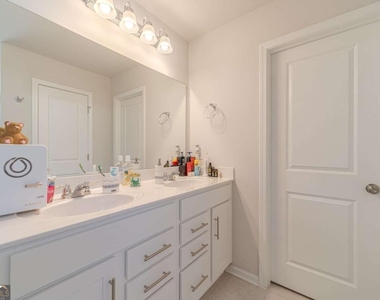 3072 Lowell Road - Photo Thumbnail 28