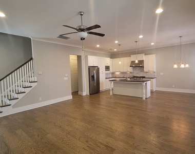 983 Azalee Wharton Avenue Nw - Photo Thumbnail 11