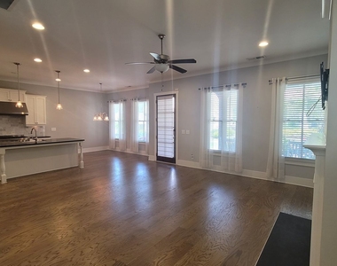 983 Azalee Wharton Avenue Nw - Photo Thumbnail 10