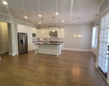 983 Azalee Wharton Avenue Nw - Photo Thumbnail 12
