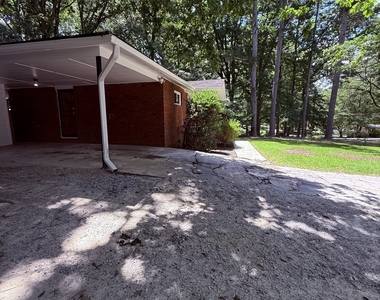 317 Hilltop Circle Extension Sw - Photo Thumbnail 4