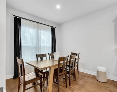 400 Renwood Trail - Photo Thumbnail 10