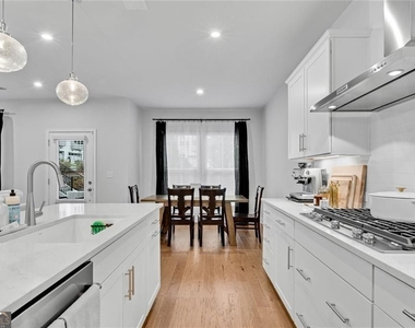 400 Renwood Trail - Photo Thumbnail 6