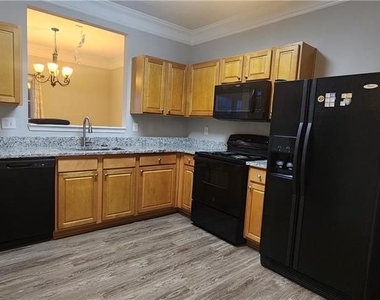 413 Windstone Trail - Photo Thumbnail 14