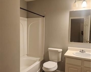 413 Windstone Trail - Photo Thumbnail 46