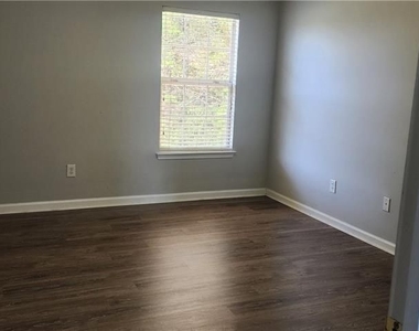 413 Windstone Trail - Photo Thumbnail 39