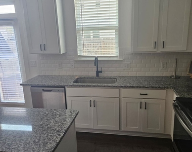 56 Auburn Hill Drive - Photo Thumbnail 7