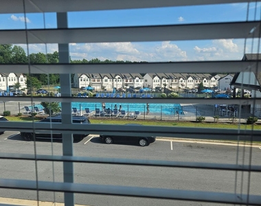 56 Auburn Hill Drive - Photo Thumbnail 18