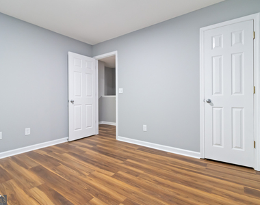 897 Brickleridge Lane Se - Photo Thumbnail 19