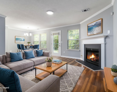 897 Brickleridge Lane Se - Photo Thumbnail 2