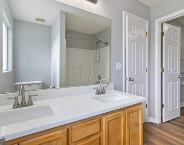897 Brickleridge Lane Se - Photo Thumbnail 15