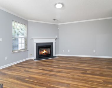 897 Brickleridge Lane Se - Photo Thumbnail 4