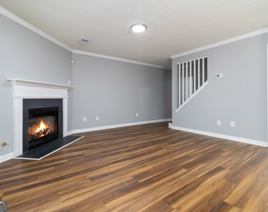 897 Brickleridge Lane Se - Photo Thumbnail 5