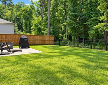 987 Evergreen Road - Photo Thumbnail 11