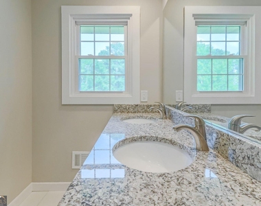 99 Woodvalley Drive - Photo Thumbnail 22