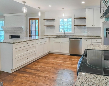 99 Woodvalley Drive - Photo Thumbnail 9