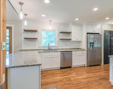 99 Woodvalley Drive - Photo Thumbnail 8