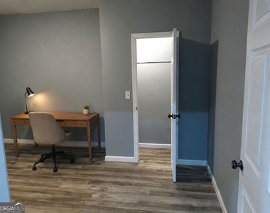 1471 Cliff View Terrace - Photo Thumbnail 13