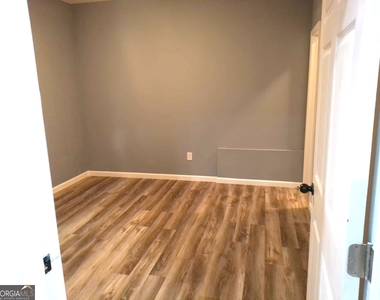 1471 Cliff View Terrace - Photo Thumbnail 7