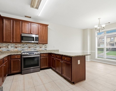 6199 Thorncrest Drive - Photo Thumbnail 5