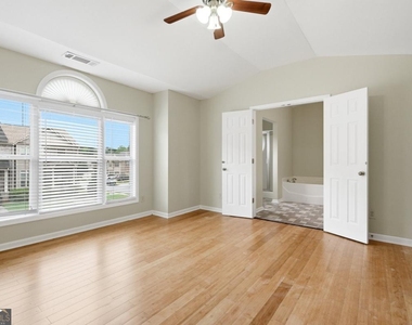 6199 Thorncrest Drive - Photo Thumbnail 12