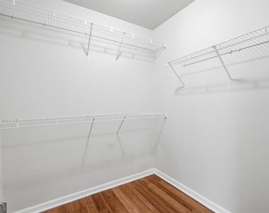 6199 Thorncrest Drive - Photo Thumbnail 15