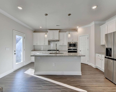 1622 Dover Creek Lane - Photo Thumbnail 13