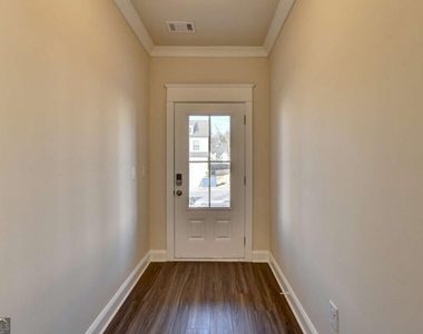 1622 Dover Creek Lane - Photo Thumbnail 3