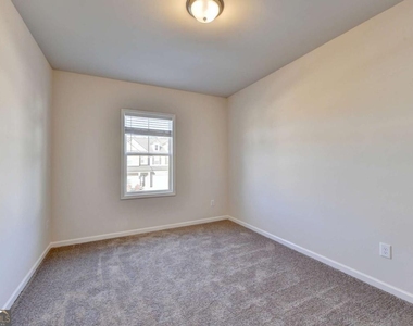 1622 Dover Creek Lane - Photo Thumbnail 51