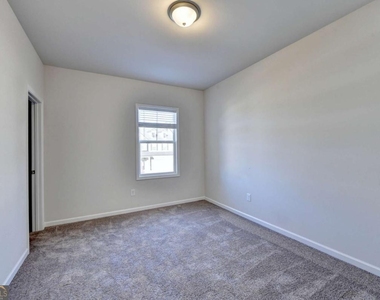 1622 Dover Creek Lane - Photo Thumbnail 46