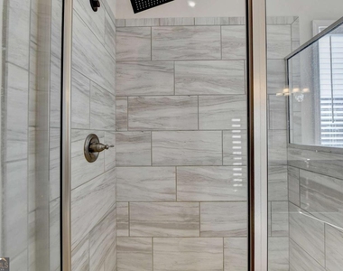 1622 Dover Creek Lane - Photo Thumbnail 45