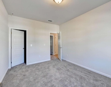 1622 Dover Creek Lane - Photo Thumbnail 53