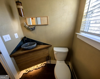 3797 Oxford Circle - Photo Thumbnail 4