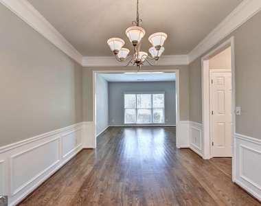 7470 Brookwood Way - Photo Thumbnail 14