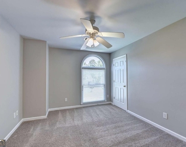 7470 Brookwood Way - Photo Thumbnail 43