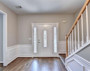 7470 Brookwood Way - Photo Thumbnail 5